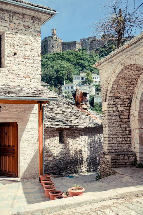 Cico Hostel &Private Room Gjirokastër Exterior foto